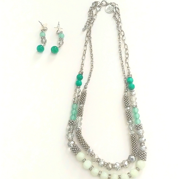 White House Black Market Jewelry - White House Black Market Silver and Green Necklace